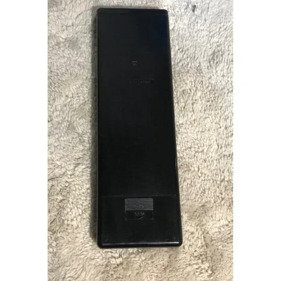 Realistic Remote Model 82 Universal Remote Control Tested - Picture 3 of 5